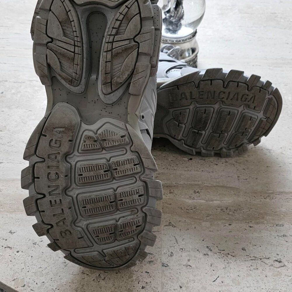 Gray Woman Balenciaga Track Doubke lace sneakers - Picture 4 of 4